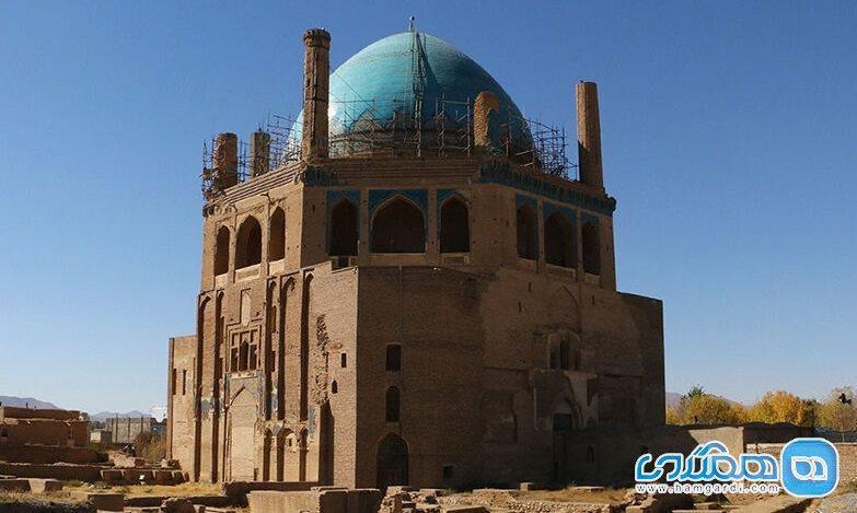 نگین فیروزه ای جهان در ایران
