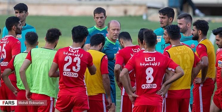 گزارش تمرین پرسپولیس؛استقبال گرم هواداران از سرخپوشان، گزارش تمرین پرسپولیس؛استقبال گرم طرفداران از سرخپوشان، غیبت باقری و نعمتی
