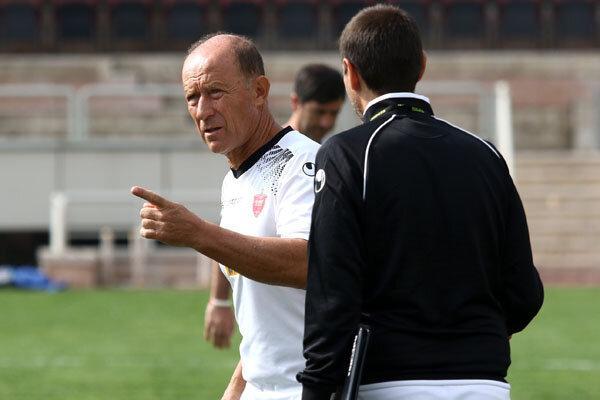 حرکت کالدرون برخلاف توافق با مدیرعامل پرسپولیس، تکلیف مشخص حرکت کالدرون برخلاف توافق با مدیرعامل پرسپولیس، تکلیف معین می شود؟
