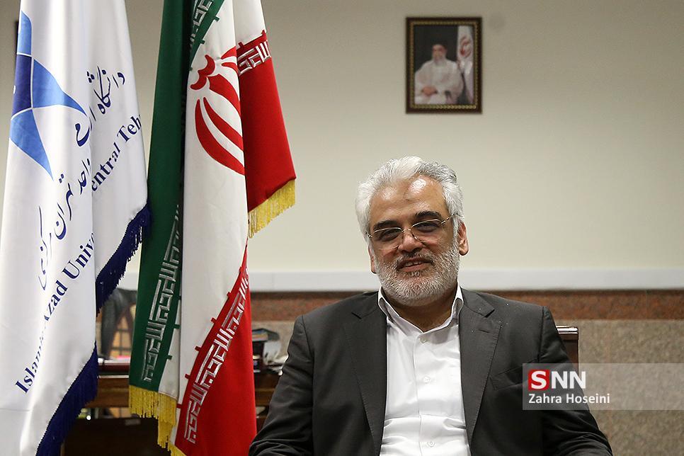 رونق درآمد سرانه خانواده ها از اولویت های اساسی دانشگاه رونق درآمد سرانه خانواده ها از اولویت های اساسی دانشگاه آزاد است