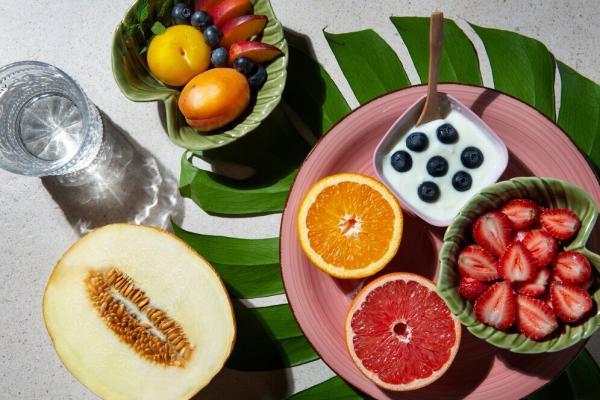 چه میوه هایی ویتامین E دارند چه میوه هایی ویتامین E دارند