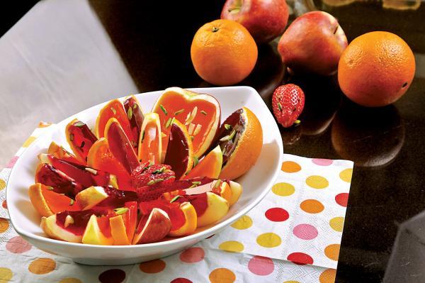 به این علت میوه های پوک و خشک را دور نریزید