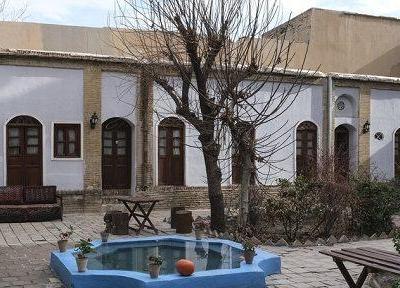 خانه موتمن الاطبا یکی از جاهای دیدنی تهران است